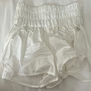 Free people, movement, athletic shorts, white size extra small